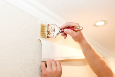Pose de papier peint à Fulleren — revêtements muraux et toiles de verre